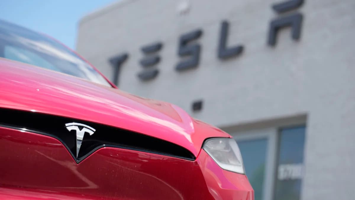 تأثیر بحران برند و پروژه‌های جدید تسلا بر قیمت سهام TSLA