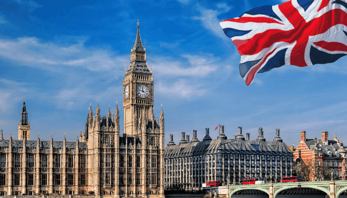 وضعیت کلی بازار کار بریتانیا در آوریل ۲۰۲۵