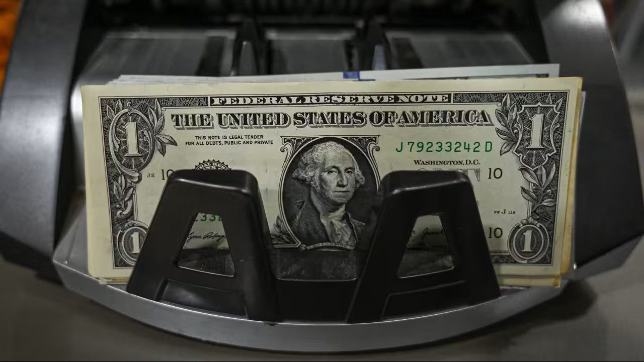 فشار رکودی بر دلار (DXY)؛ تعطیلی دولت، سطح ۹۹.۴۰ حفظ میشود؟